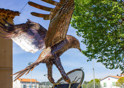 sculpture aigle en metal tennis club de Mougins